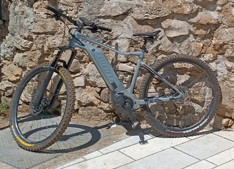 Used Giant Fathom E+ 2 Pro 29 Electric Bike 2020 2020 Mountainbike, Grigio chiaro — image 1 of 27