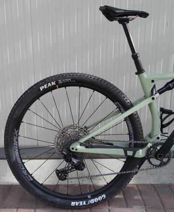 Orbea OIZ M30 2022 2022 Mountainbike usato, Verde — immagine 2 di 7