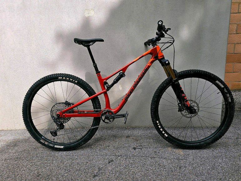Used Rocky Mountain Element Carbon 50 2022 Mountainbike, Rosso — image 37 of 45