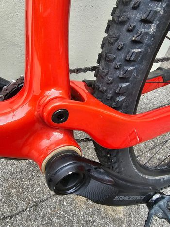 Used Rocky Mountain Element Carbon 50 2022 Mountainbike, Rosso — image 18 of 45
