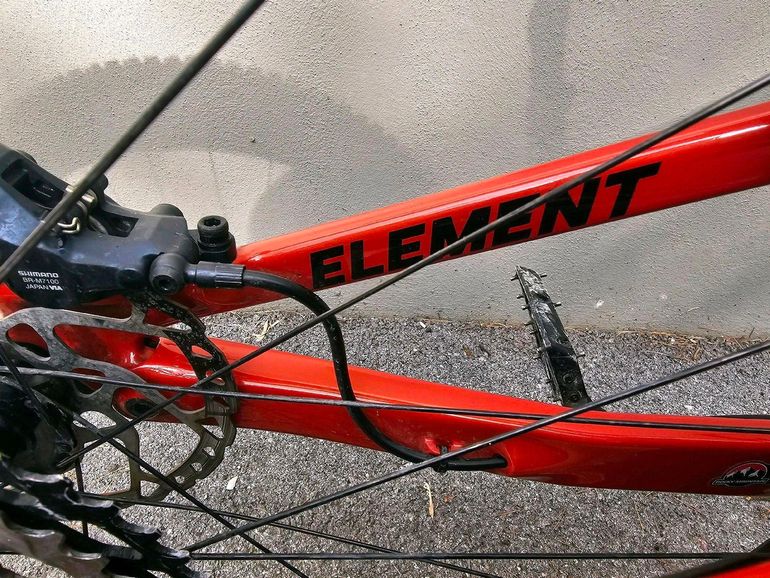 Used Rocky Mountain Element Carbon 50 2022 Mountainbike, Rosso — image 33 of 45