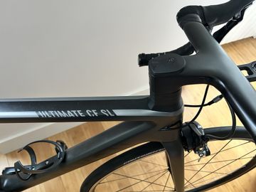 Tweedehands Canyon Ultimate CF SL 8.0 2020 2020 Road & Gravel — afbeelding 8 van 9