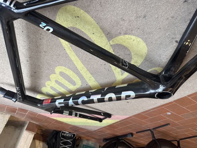 Used Factor O2 VAM 2024 Road & Gravel, Black — image 7 of 11