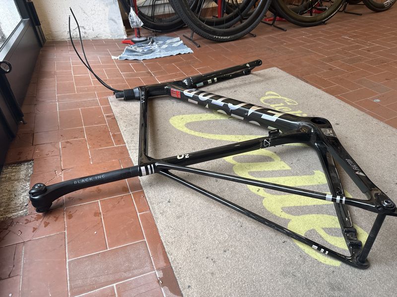 Used Factor O2 VAM 2024 Road & Gravel, Black — image 11 of 11