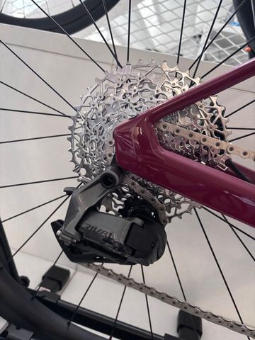 BMC ROADMACHINE X TWO 2024 Road & Gravel usato, Rosso — immagine 8 di 11