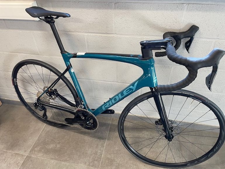 Used Ridley Fenix SLiC - Shimano 105 DI2 // 2x12s 2024 2024 Road & Gravel, Blue — image 4 of 6