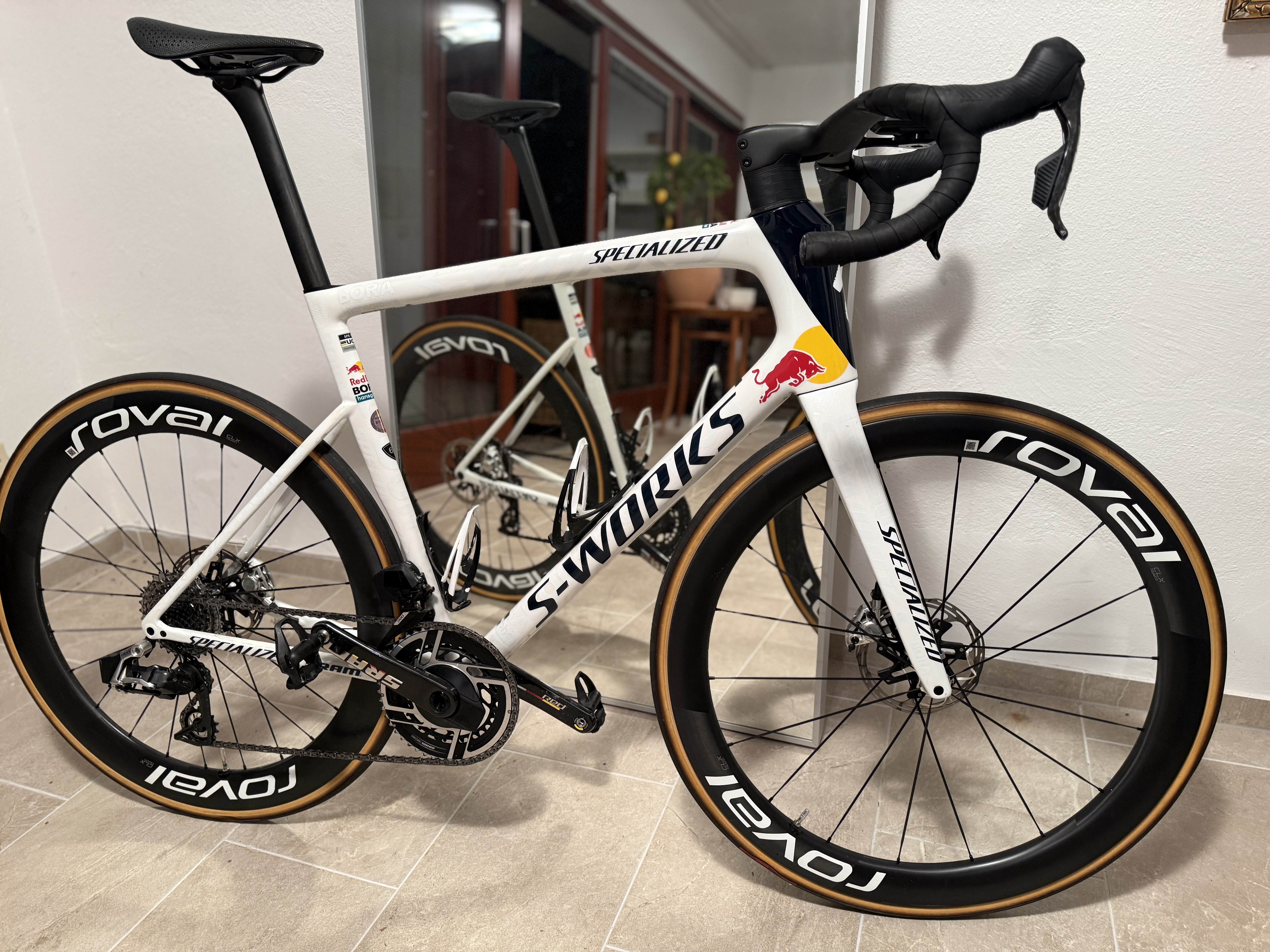 Specialized S-Works Tarmac SL8 LTD: Red Bull - BORA - hansgrohe