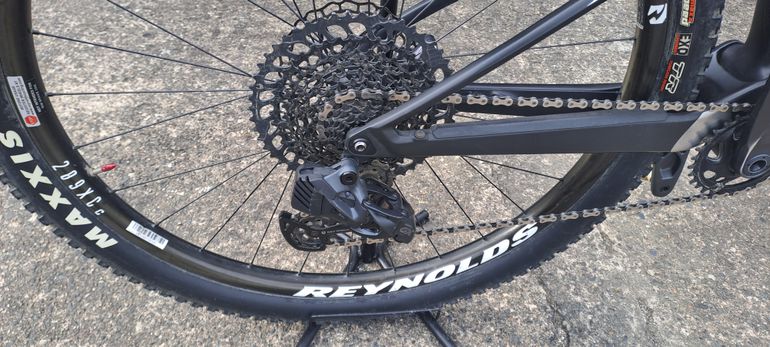 Used Canyon LUX SRAM GX Eagle 2022 Mountainbike — image 6 of 8