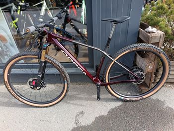 Used Orbea Orbea Alma M-LDT 2023 Mountainbike, Red — image 10 of 10