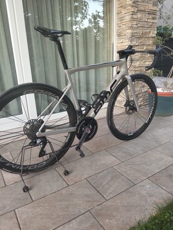 Used BMC Teammachine SLR FIVE 2023 2023 Road & Gravel, Light Gray — image 8 of 16