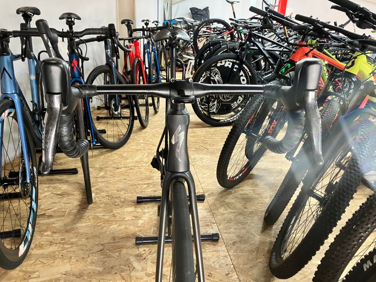 Used Specialized S-Works Tarmac SL7 - SRAM Red eTap AXS 2023 2023 Road & Gravel, Black — image 4 of 4