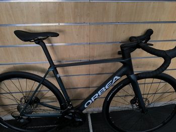 Used Orbea ORCA M30 2025 2025 Road & Gravel, Black — image 5 of 5