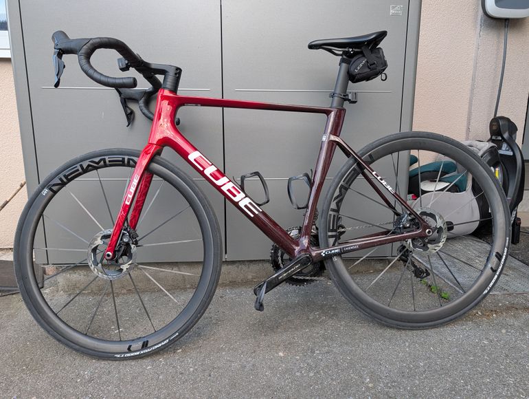 Used CUBE LITENING AIR C:68X, SLT 2025 2025 Road & Gravel, Red — image 4 of 4