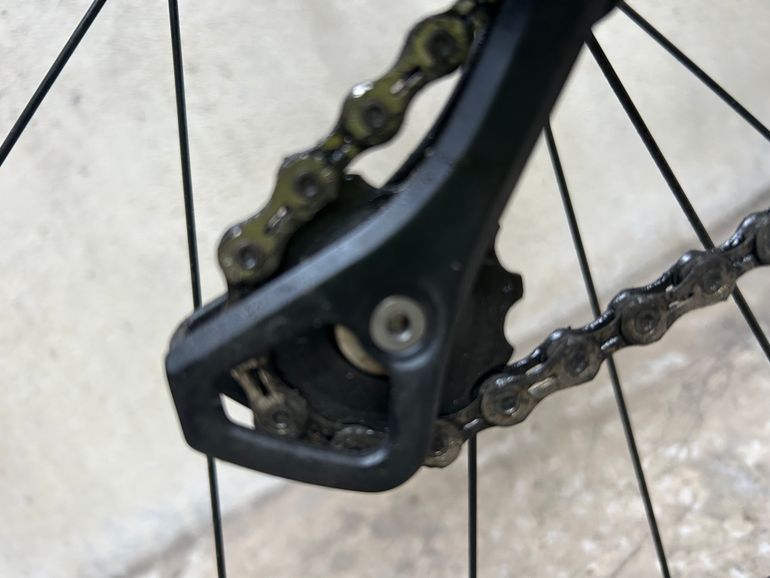 Used Cannondale Synapse Disc 105 2018 2018 Road & Gravel, Light Gray — image 28 of 28