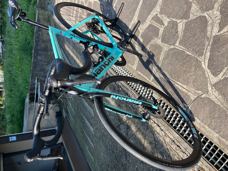 Used Bianchi Aria Disc Ultegra Di11 Elettronico 2020 Road & Gravel, Blue — image 11 of 13
