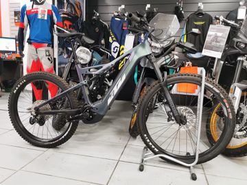 Brugt KTM MACINA KAPOHO ELITE 2022 Mountainbike — billede 4 af 8