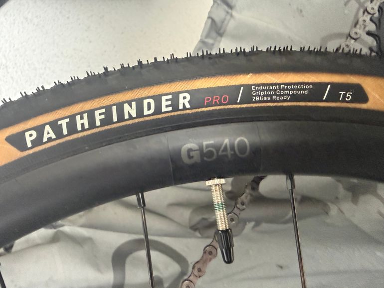 Used Specialized Diverge Comb Carbon 2025 Road & Gravel, Green — image 12 of 13