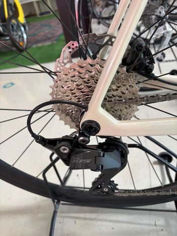 Used Orbea ORCA M30 2024 2024 Road & Gravel, White — image 9 of 14