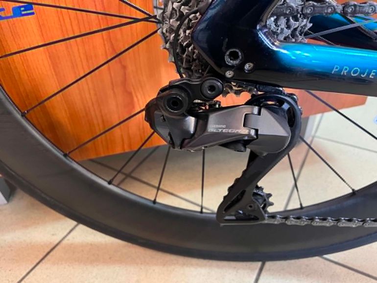 Used Trek Madone SLR 7 Gen 7 2024 2024 Road & Gravel — image 12 of 21