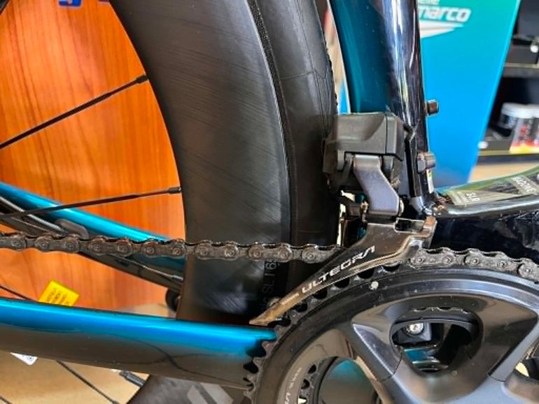 Used Trek Madone SLR 7 Gen 7 2024 2024 Road & Gravel — image 15 of 21