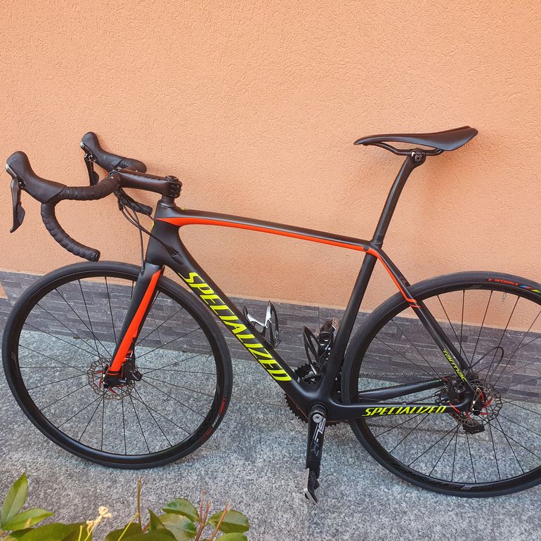 Used Specialized Tarmac Expert Disc 2016 Road & Gravel, Black — image 7 of 9