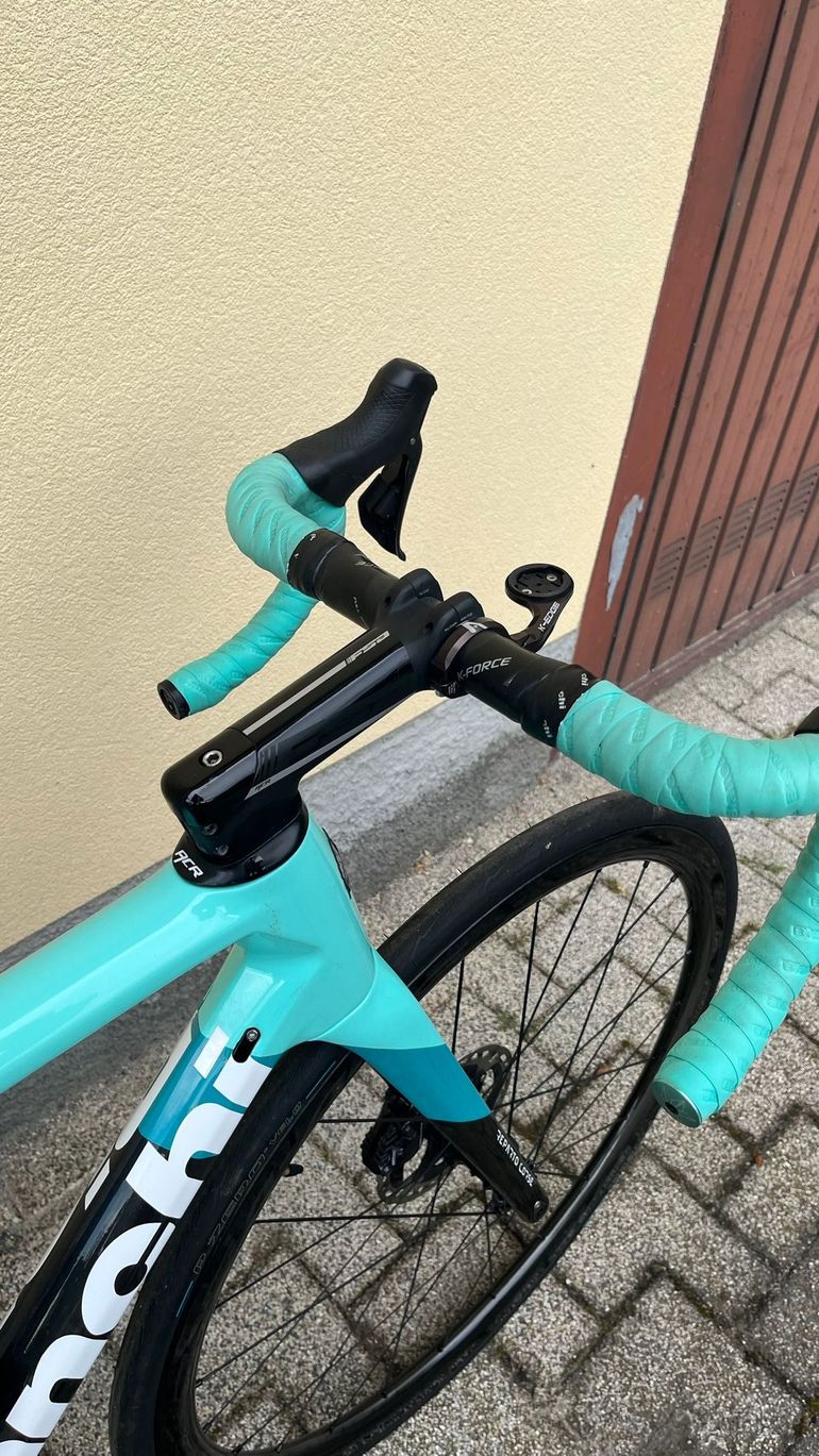 Bianchi Specialissima Dura Ace Di2 2021 2021 Road & Gravel d'occasion — image 11 sur 13