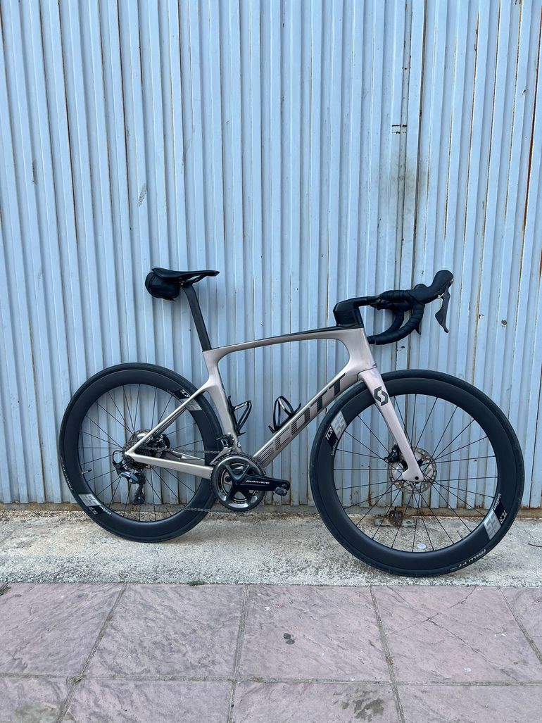 Used Scott Foil RC 30 2022 2022 Road & Gravel, Light Gray — image 7 of 10