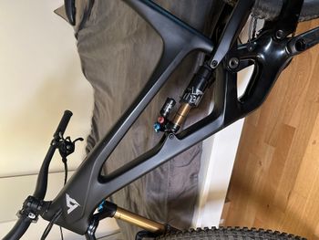 Brugt YT Industries CAPRA Elite 29 2020 2020 Mountainbike — billede 13 af 24