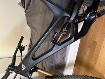 Brugt YT Industries Capra Pro Race 29 2021 2021 Mountainbike — billede 2 af 24