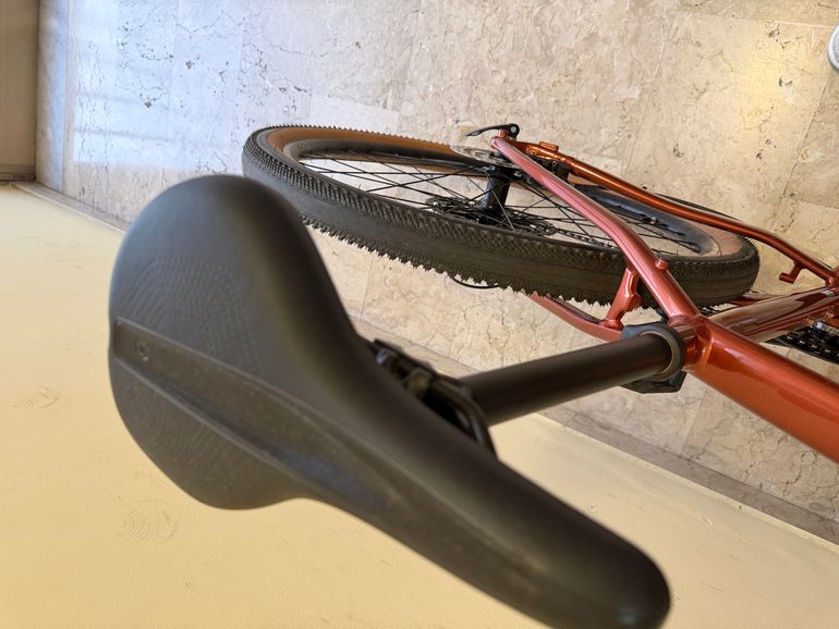 Used Trek DUAL SPORT 3 GEN 5 2024 2024 Road & Gravel, Orange — image 6 of 9