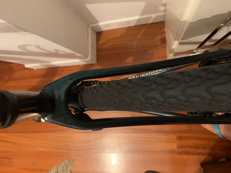 Käytetty Giant Advanced 2 2022 2022 Road & Gravel — kuva 7 / 7