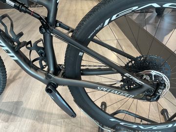 Used Specialized Epic SRAM X01 Eagle 2022 Mountainbike, Black — image 12 of 14