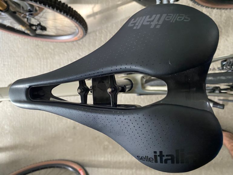 Gebrauchtes Orbea ORCA M21eLTD 2021 2021 Road & Gravel, Hellgrau — Bild 11 von 13