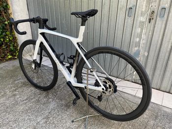 Použité Trek Madone SL 6 Gen 8 2025 2025 Road & Gravel — obrázek 12 z 13