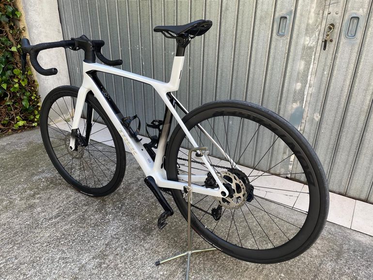 Použité Trek Madone SL 6 Gen 8 2025 2025 Road & Gravel — obrázek 12 z 13