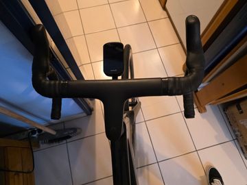 Gebrauchtes Canyon Aeroad CFR Di2 2024 2024 Road & Gravel, Schwarz — Bild 4 von 8