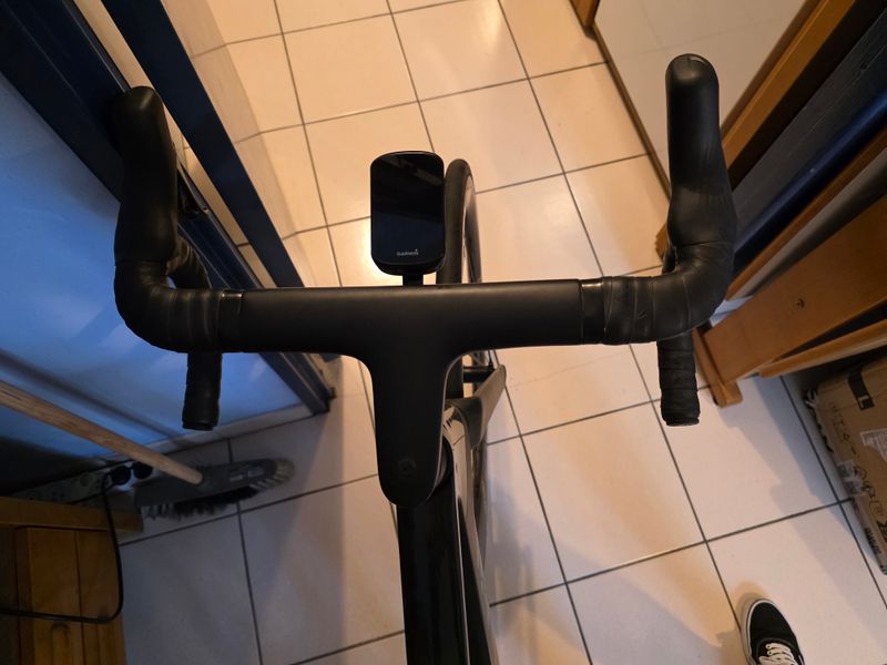 Gebrauchtes Canyon Aeroad CFR Di2 2024 2024 Road & Gravel, Schwarz — Bild 4 von 8