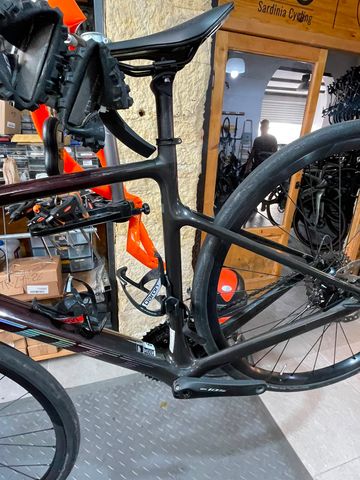 Scott Addict 30 2024 2024 Road & Gravel d'occasion — image 9 sur 21