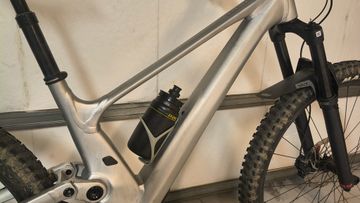 Used Scott Genius 940 2023 2023 Mountainbike, Light Gray, 29 — image 9 of 13