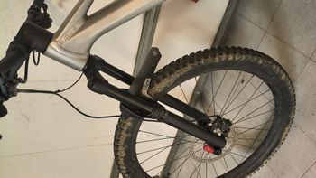 Used Scott Genius 940 2023 2023 Mountainbike, Light Gray, 29 — image 13 of 13