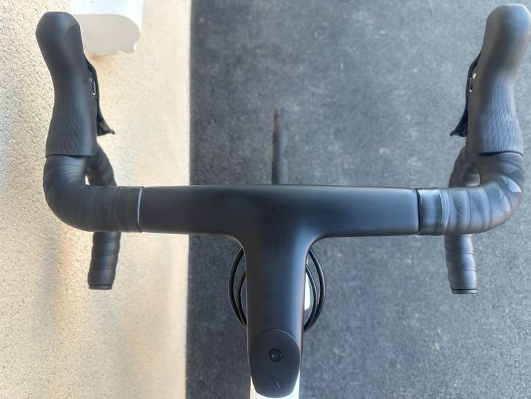 Used Canyon Ultimate CF 7 2027 2027 Road & Gravel, White — image 6 of 6