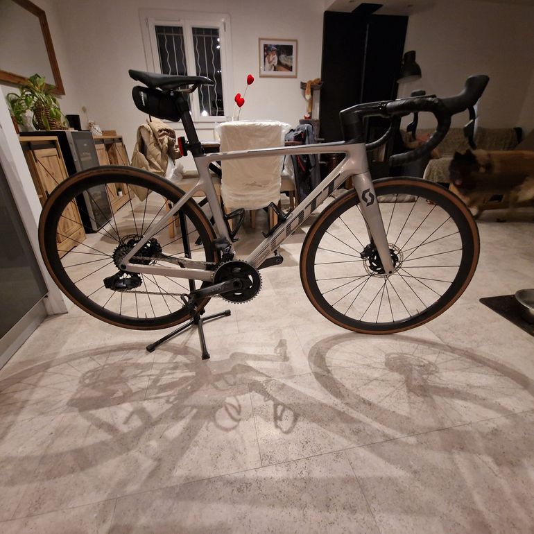 Brugt Scott Addict RC 10 2023 2023 Road & Gravel — billede 5 af 16