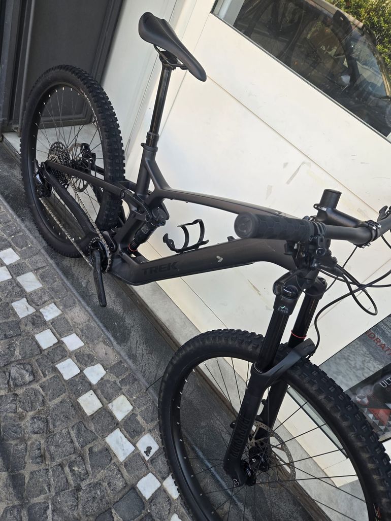 Brugt Trek Fuel EXe 5 2024 2024 Mountainbike — billede 10 af 12