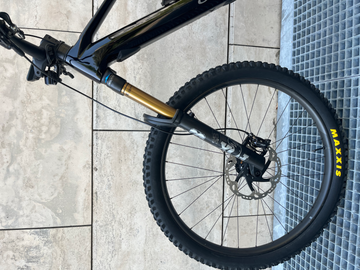 Brugt Orbea WILD M11-AXS 2024 2024 Mountainbike — billede 7 af 20