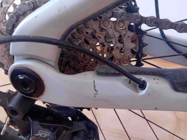 Tweedehands Orbea WILD M20 2024 2024 Mountainbike — afbeelding 10 van 11