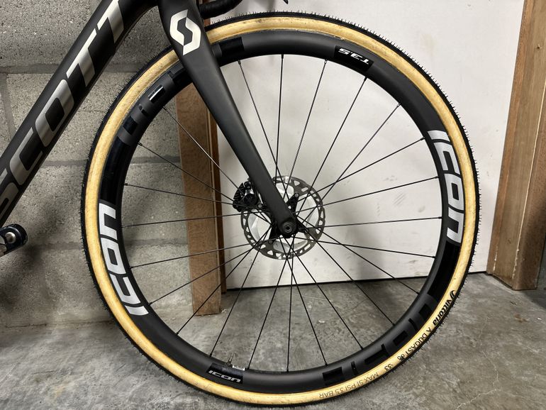 Scott 2x Addict CX Carbon - cyclocross & gravel (advertentie 2) 2024 Road & Gravel usato, Nero — immagine 17 di 21