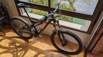 Używany Scott Genius LT 700 Tuned Custom 2015 Mountainbike — zdjęcie 2 z 13