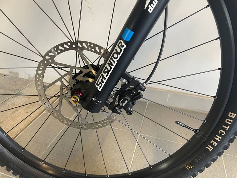 Used Specialized Stumpjumper Alloy 2022 2022 Mountainbike, Black — image 9 of 10