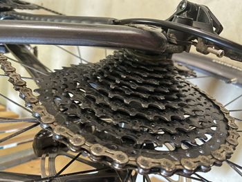 Used Specialized Diverge Base Carbon 2022 2022 Road & Gravel — image 6 of 12