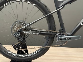Brugt Specialized EPIC WC EXPERT 2024 Mountainbike — billede 4 af 8